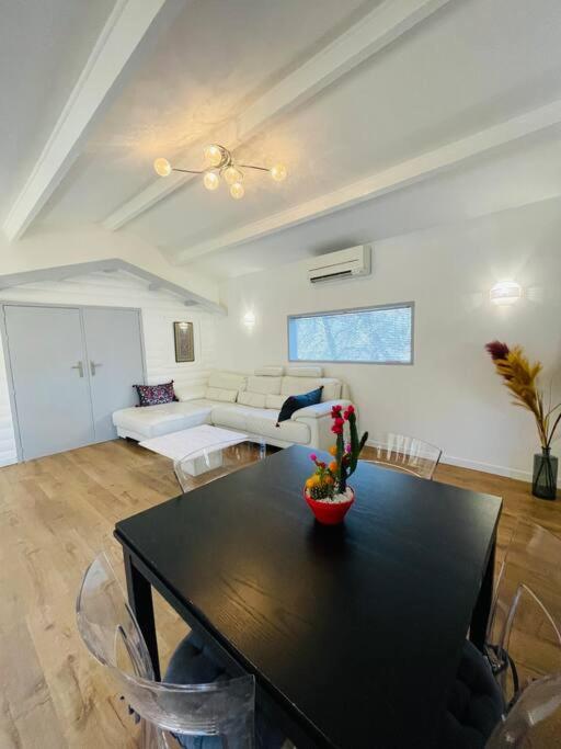 Maison + Piscine A 10 Min D'Aix En Pce ميرويْ المظهر الخارجي الصورة